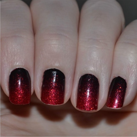 *Retired* Color Street: Bloody Gorgeous | Halloween Goth Red Black Glitter - Picture 13 of 16